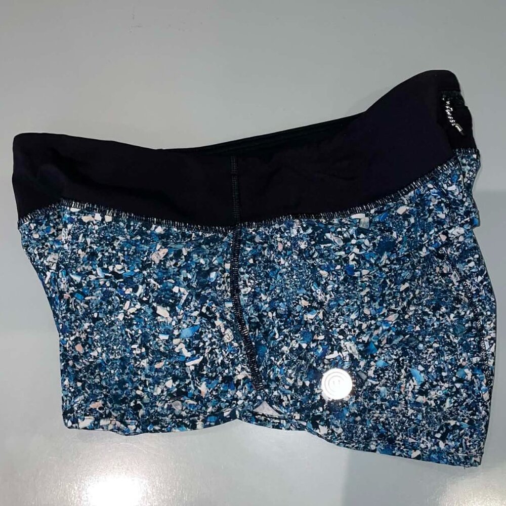 Lululemon Seawheeze 2017 Speed Short – VEUC Size 8 Tofino Shells Multi Black - Picture 2 of 7